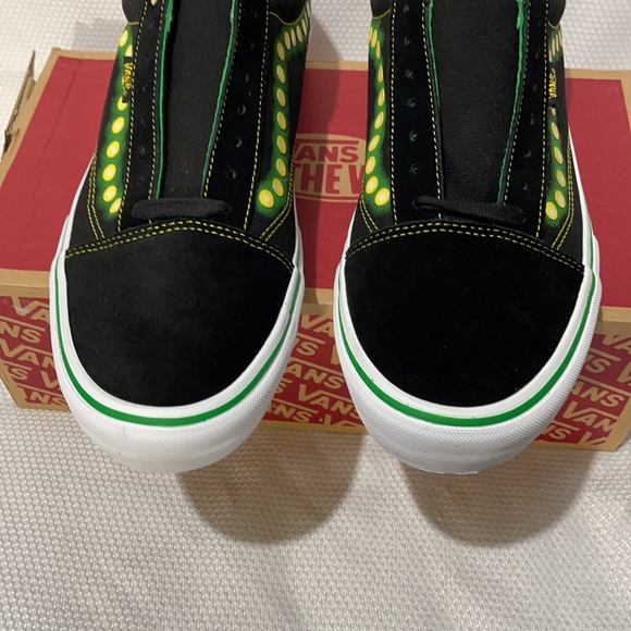 Vans Olds skool Pro collaboration with shake  junt - Picture 5 of 10
